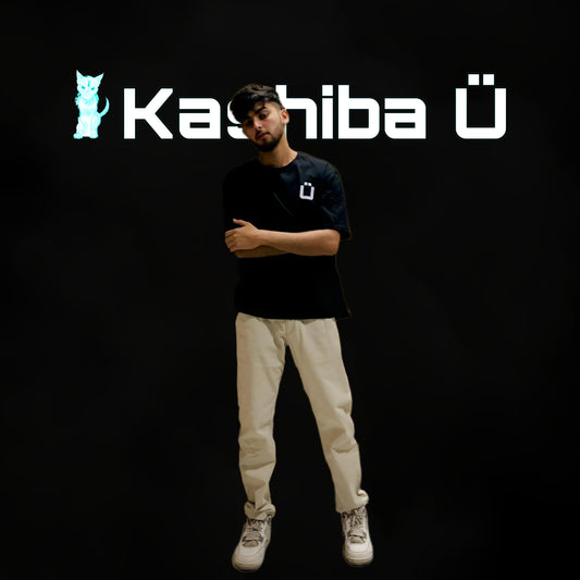 Front view of the model showcasing the premium oversized black t-shirt from Kashiba U. Shop online today.
Tag- Buy Now!