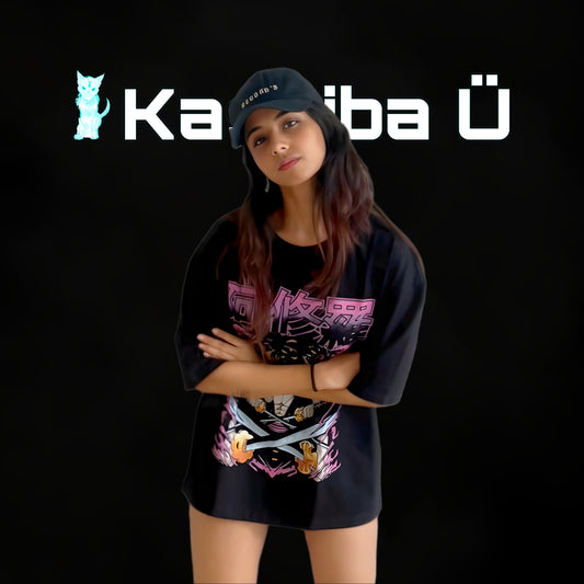 Front view of the model showcasing the premium oversized black t-shirt from Kashiba U with design inspired by Roronoa Zoro from the anime One Piece. Shop trendy premium t-shirt from Kashiba U online. Buy Now!
