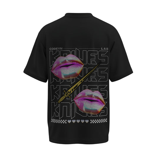 Back view of the premium oversized black t-shirt titled “Knives and Kisses” from Kashiba U with cool graphic design inspired by street art printed at the back of the t-shirt. Shop trendy streetwear graphic tee from the website of Kashiba U online. Buy Now!