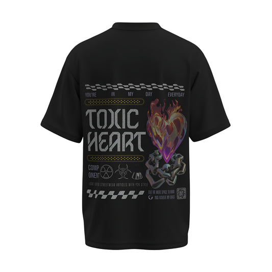 Back view of the premium oversized black t-shirt titled “Toxic Heart” from Kashiba U with cool graphic design inspired by street art printed at the back of the t-shirt. Shop trendy streetwear graphic tee from the website of Kashiba U online. Buy Now!